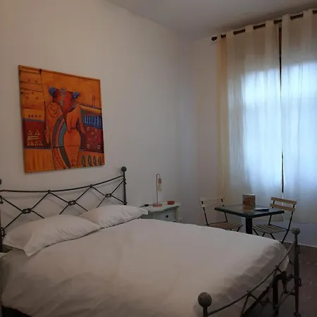 Mary&flo House - A Due Passi Dal Centro - Free Private Parking Florence