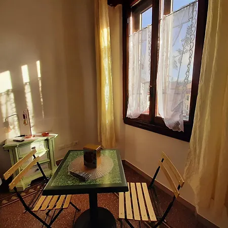 Mary&flo House - A Due Passi Dal Centro - Free Private Parking Appartement Florence