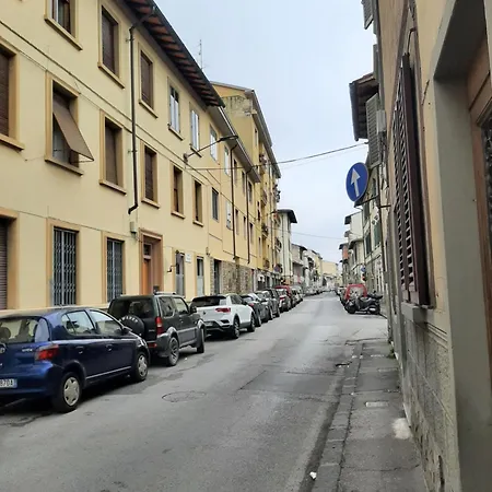 Mary&flo House - A Due Passi Dal Centro - Free Private Parking Appartement Florence