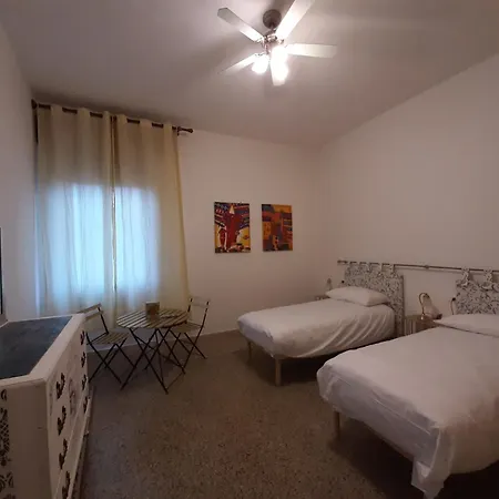 Mary&flo House - A Due Passi Dal Centro - Free Private Parking Appartamento *
